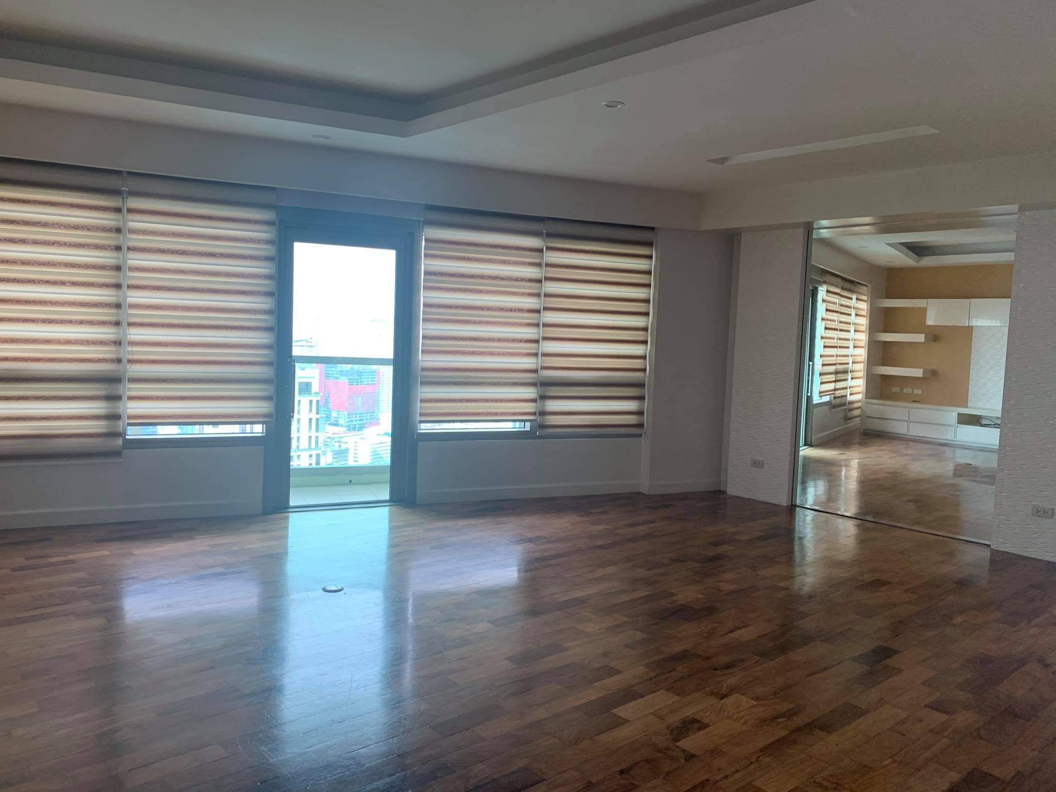                                     3 Bedroom
                                 3 Bedroom Condominium Unit in The Residences at Greenbelt big photo 4