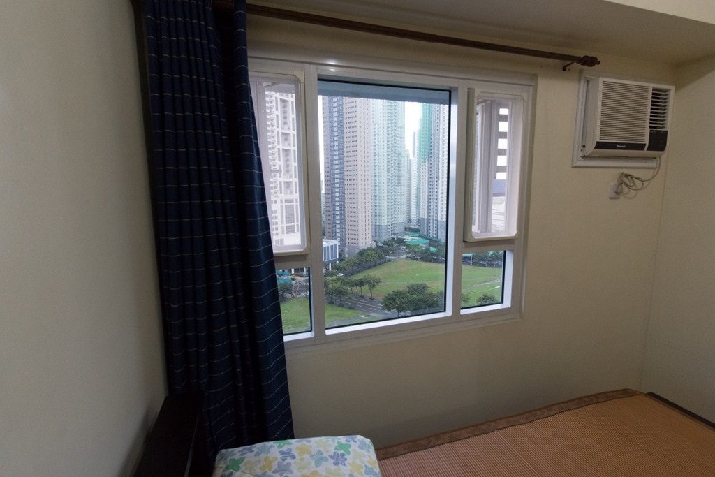                                     2 Bedroom
                                 2 Bedroom Condominium Unit in The Trion Towers big photo 9