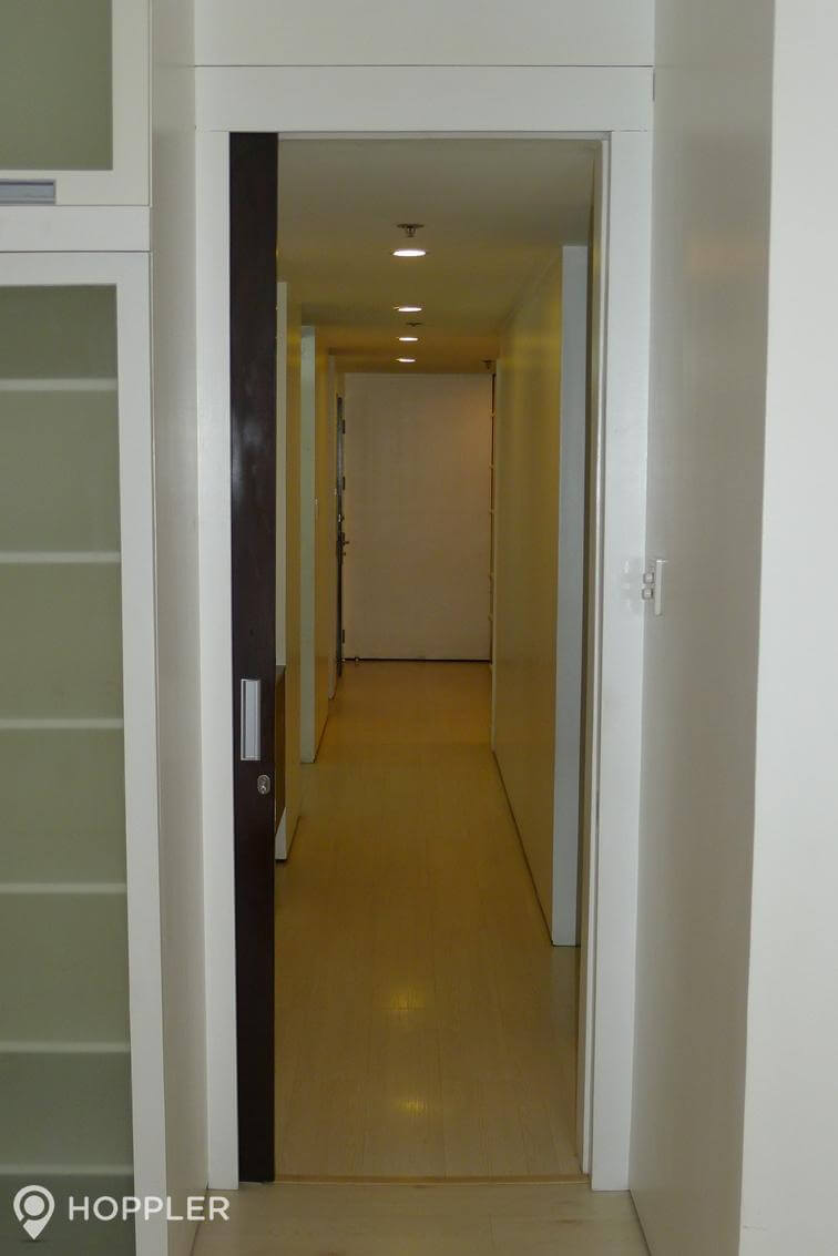                                     2 Bedroom
                                 2 Bedroom Condominium Unit in Bonifacio Global City big photo 3