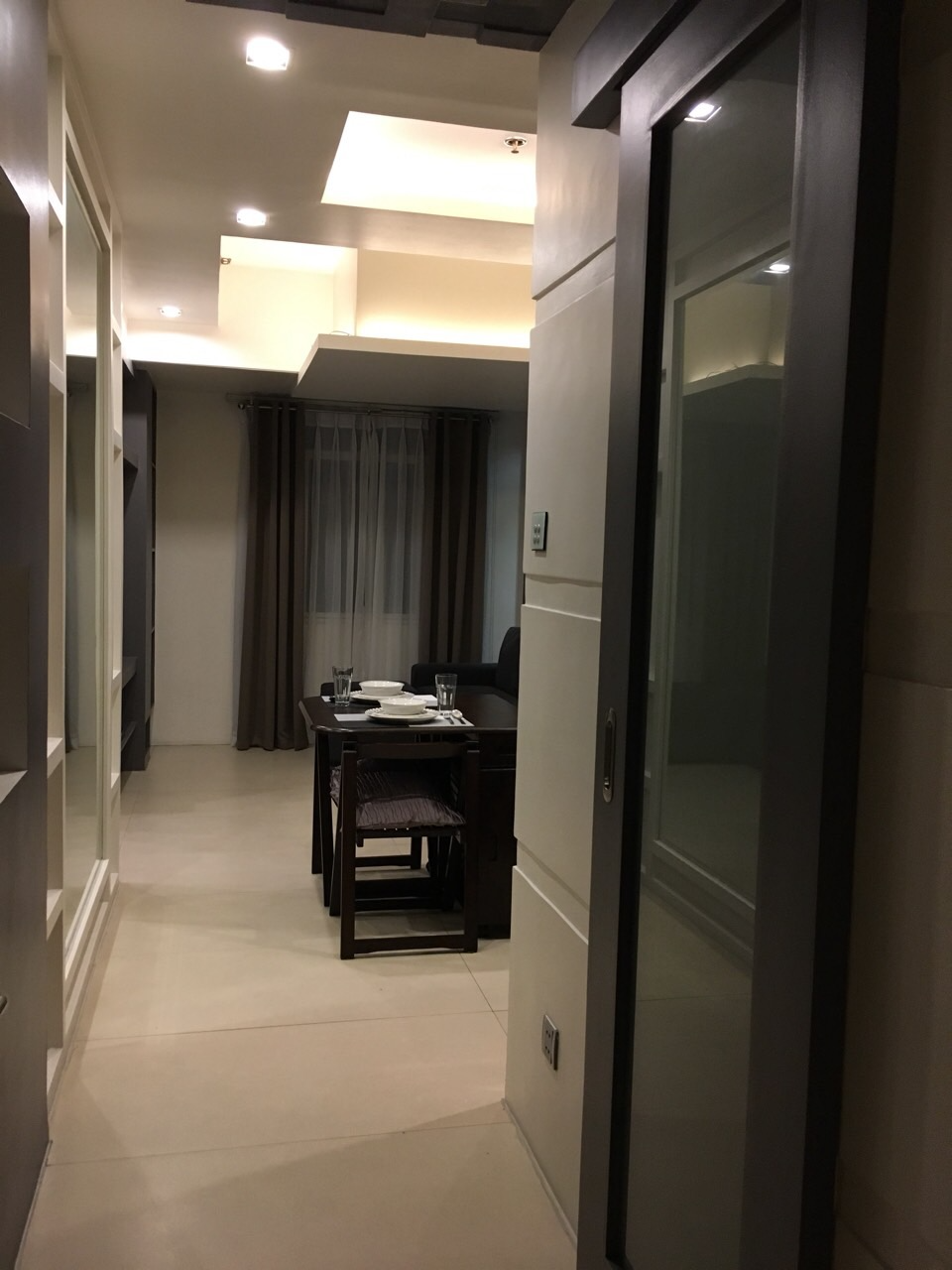                                     1 Bedroom
                                 1 Bedroom Condominium Unit in The Exchange Regency big photo 1