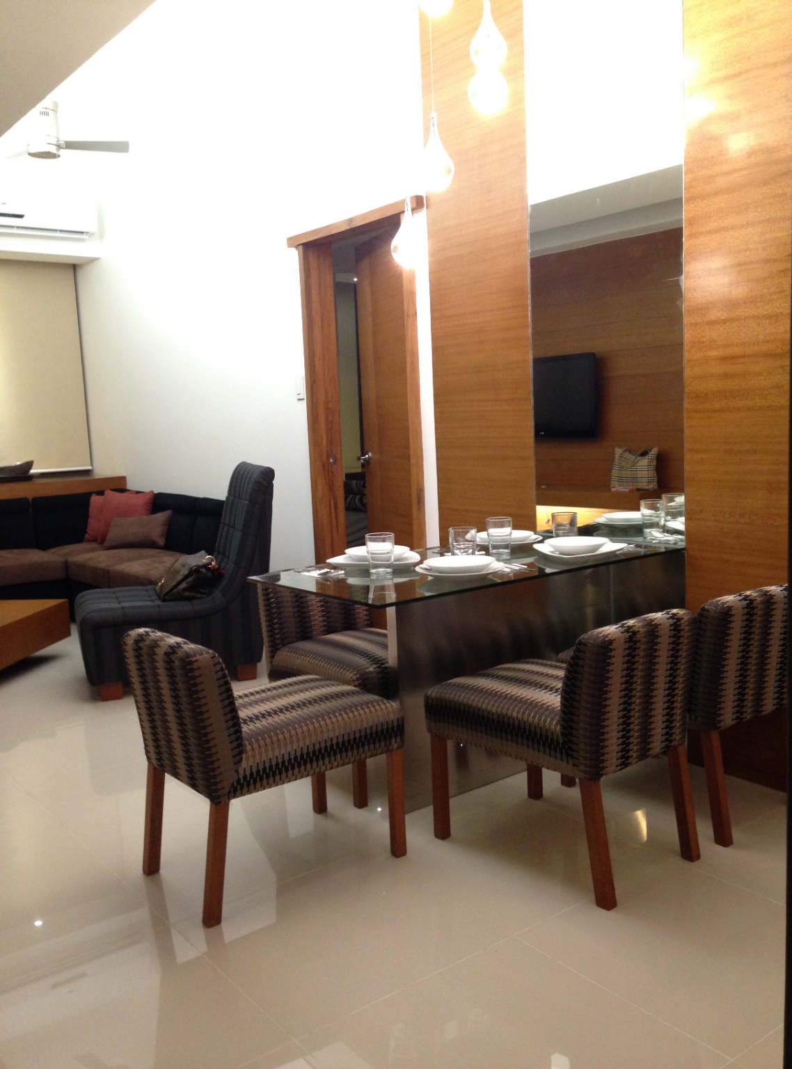                                     2 Bedroom
                                 2 Bedroom Condominium Unit in Bonifacio Global City big photo 1