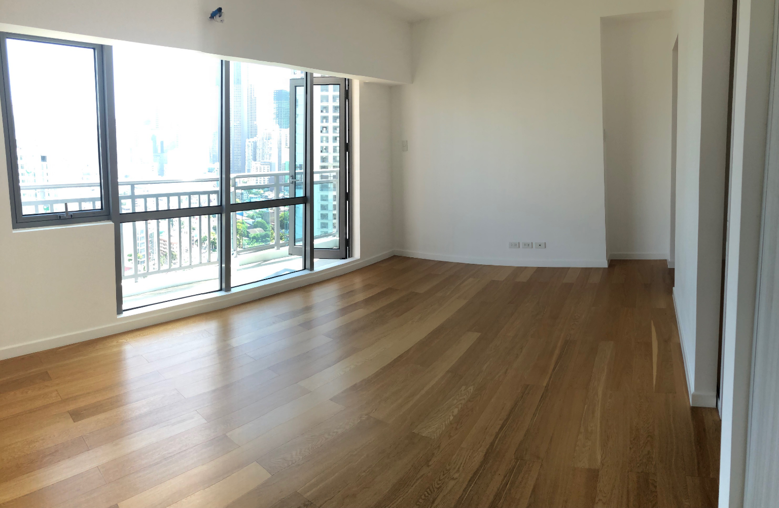                                     4 Bedroom
                                 4 Bedroom Condominium Unit in The Milano Residences big photo 5