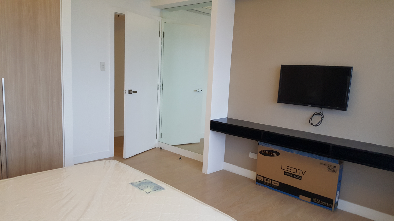                                     1 Bedroom
                                 1 Bedroom Condominium Unit in One Shangri-La Place big photo 10