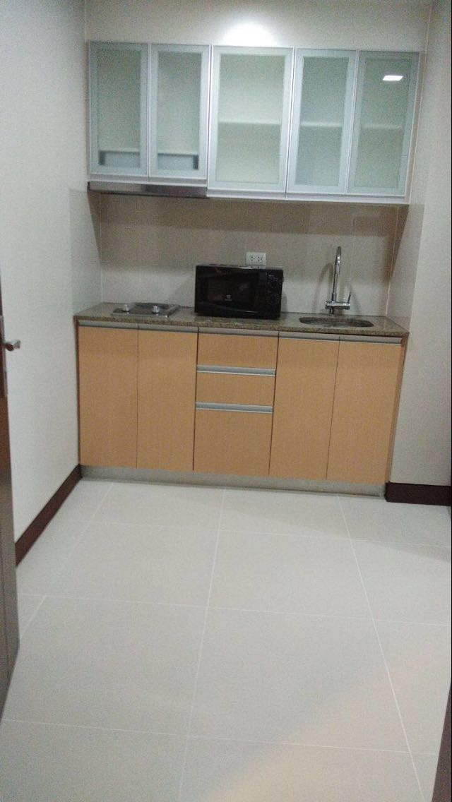                                     1 Bedroom
                                 1 Bedroom Condominium Unit in Three Central big photo 2