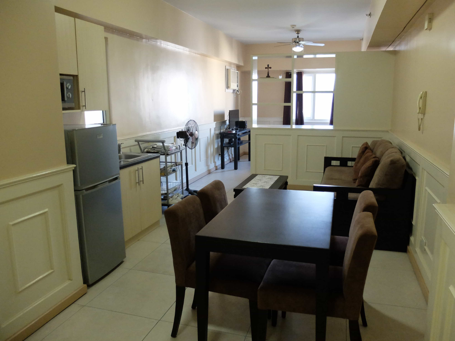                                     1 Bedroom
                                 0 Bedroom Condominium Unit in Legaspi Village big photo 2