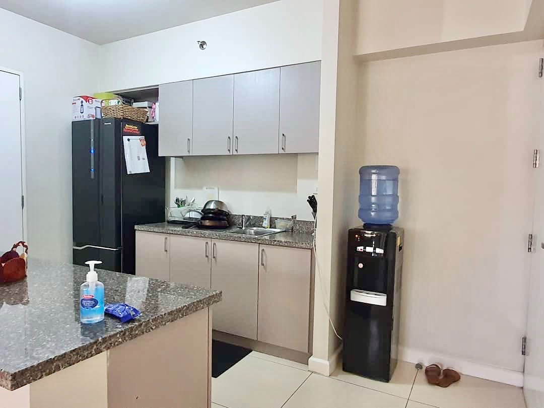                                     3 Bedroom
                                 3 Bedroom Condominium Unit in Cubao big photo 2