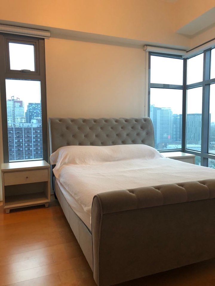                                     2 Bedroom
                                 2 Bedroom Condominium Unit in Park West big photo 6