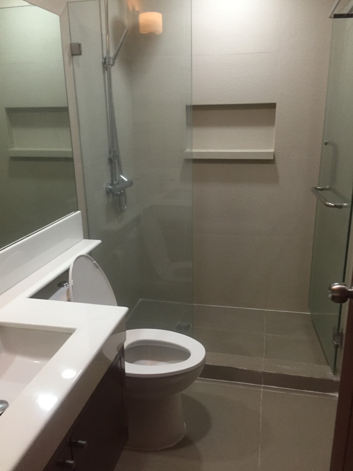                                     3 Bedroom
                                 3 Bedroom Condominium Unit in Bonifacio Global City big photo 11