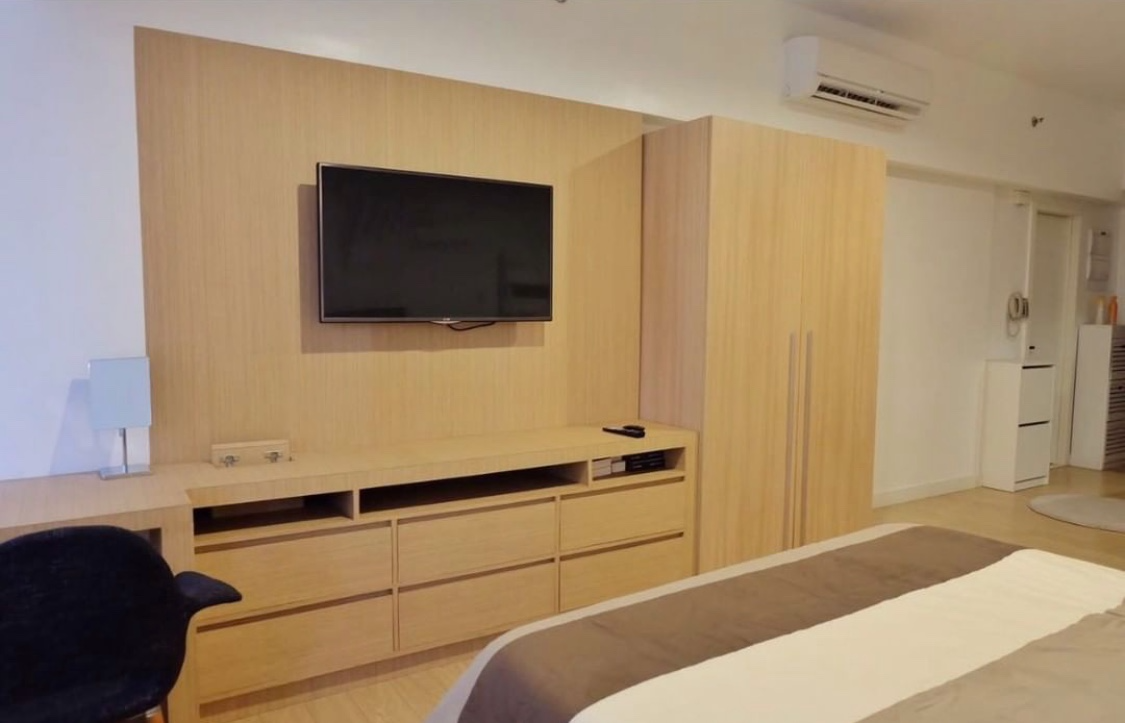                                     1 Bedroom
                                 0 Bedroom Condominium Unit in One Shangri-La Place big photo 1