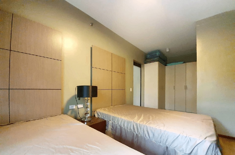                                     1 Bedroom
                                 1 Bedroom Condominium Unit in Two Serendra big photo 5