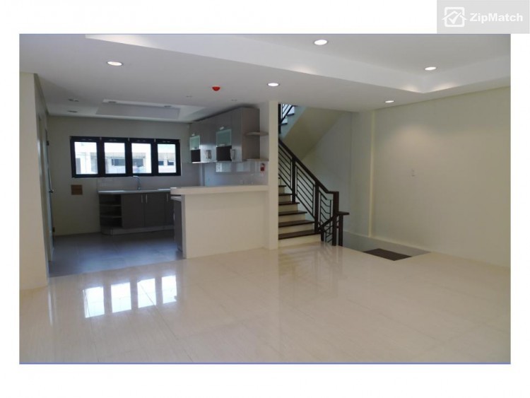                                     3 Bedroom
                                 3 Bedroom Townhouse For Sale in San Juan big photo 1