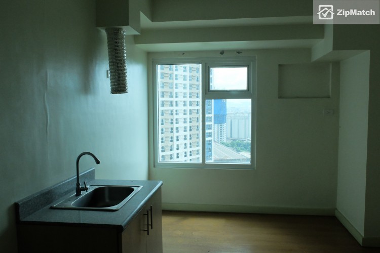                                     1 Bedroom
                                 1 Bedroom Condominium Unit For Sale in Gateway Garden Heights big photo 1