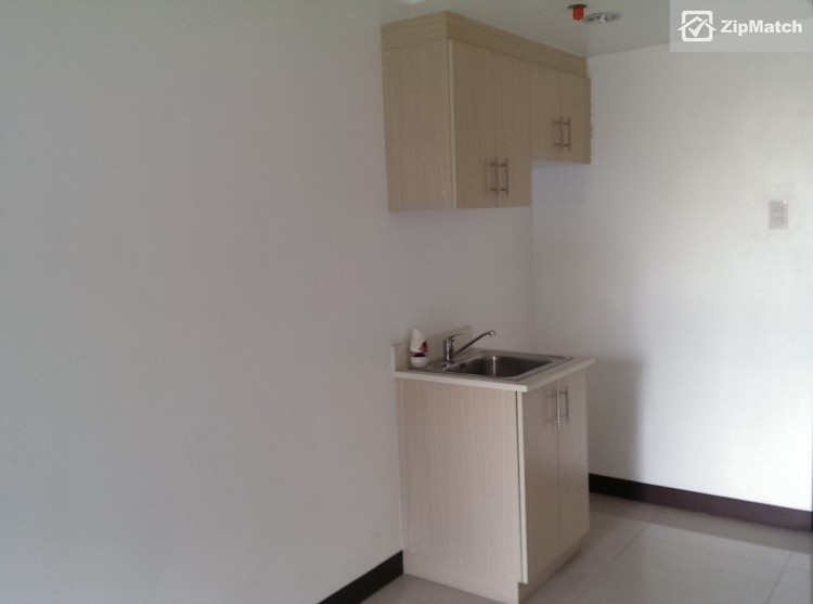                                     0
                                 Studio Type Condominium Unit For Sale in Pine Crest big photo 1