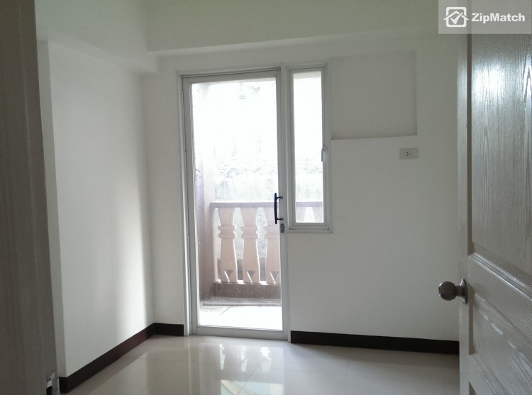                                     3 Bedroom
                                 3 Bedroom Condominium Unit For Sale in Pine Crest big photo 1