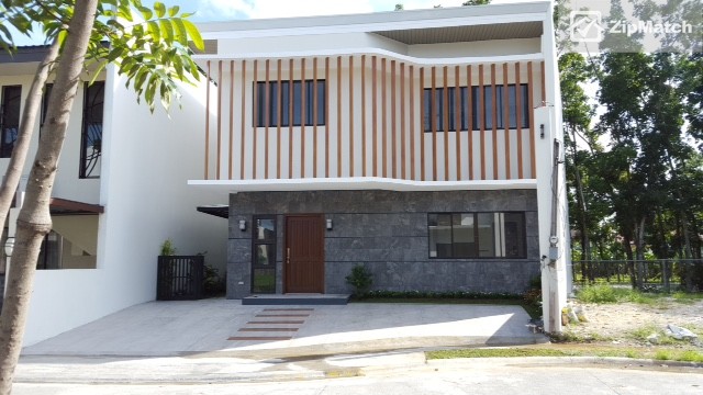                                     4 Bedroom
                                 4 Bedroom House and Lot For Sale in Talamban big photo 1