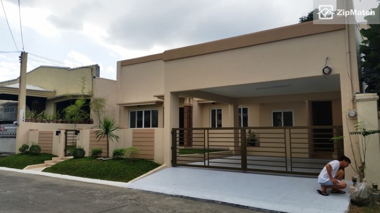                                     4 Bedroom
                                 4 Bedroom House and Lot For Sale in BF Homes big photo 1