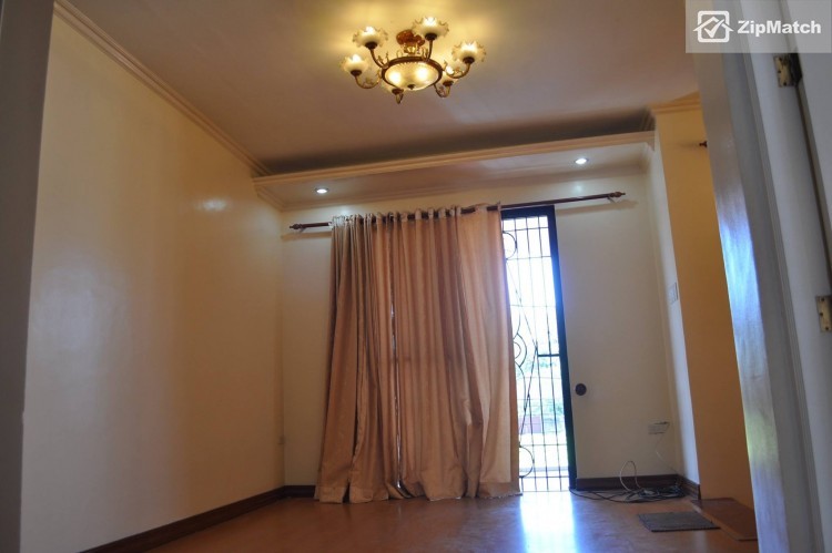                                     4 Bedroom
                                 4 Bedroom House and Lot For Sale in Multinational Village, Paranaque City big photo 5