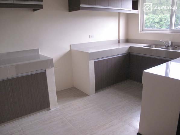                                     4 Bedroom
                                 4 Bedroom Townhouse For Sale in Quezon City big photo 4