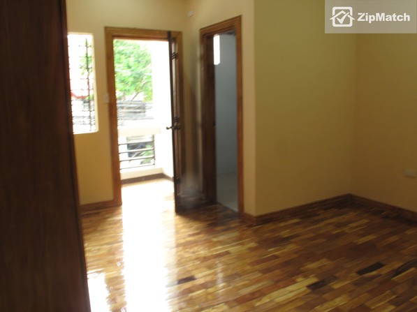                                     5 Bedroom
                                 5 Bedroom Townhouse For Sale in Tandang Sora big photo 2