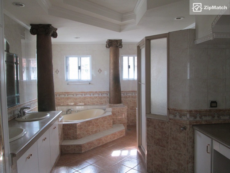                                     5 Bedroom
                                 5 Bedroom House and Lot For Sale in Garden Abelardo big photo 16