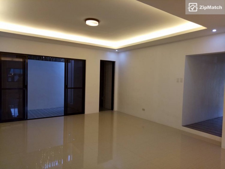                                     5 Bedroom
                                 5 Bedroom House and Lot For Sale in Pillar Village big photo 1