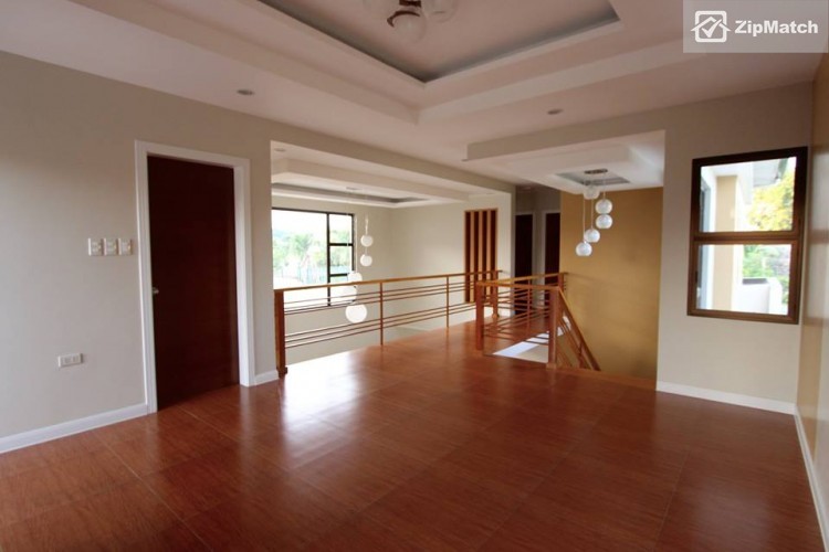                                     4 Bedroom
                                 4 Bedroom House and Lot For Sale in Greenwoods Executive Village big photo 5