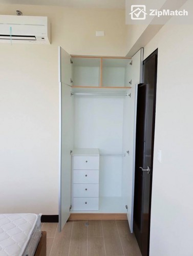                                     1 Bedroom
                                 1 Bedroom Condominium Unit For Sale in 8 newtown big photo 26