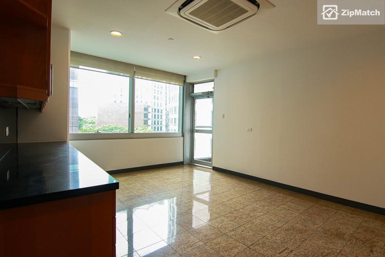                                     3 Bedroom
                                 3 Bedroom Condominium Unit For Sale in Regent Parkway big photo 17