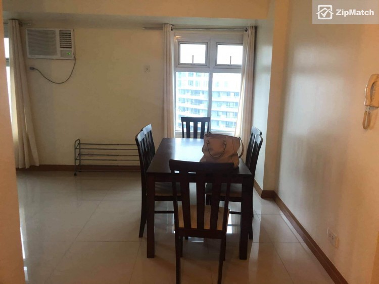                                     2 Bedroom
                                 2 Bedroom Condominium Unit For Sale in The Trion Towers big photo 1