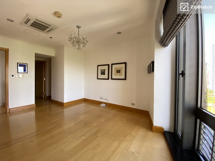                                     3 Bedroom
                                 3 Bedroom Condominium Unit For Sale in Essensa East Forbes big photo 7