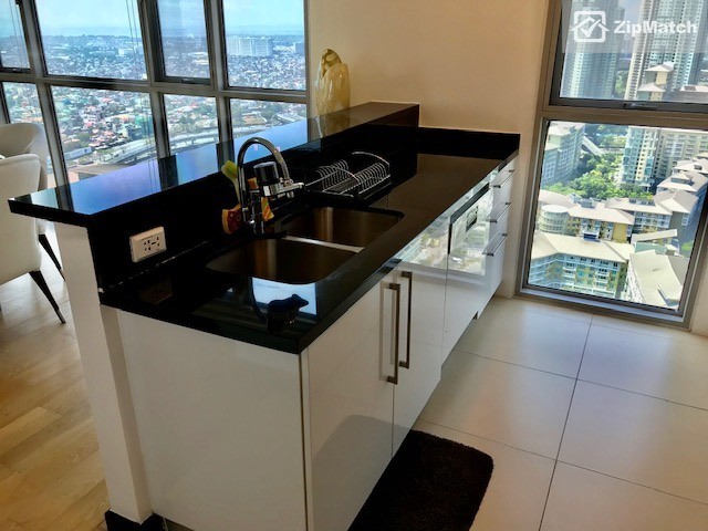                                     2 Bedroom
                                 2 Bedroom Condominium Unit For Rent in One Serendra big photo 8