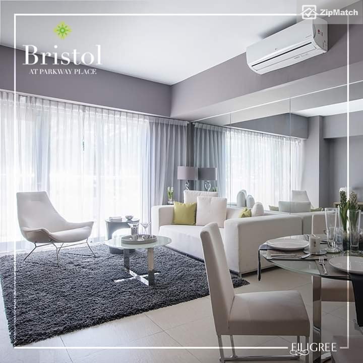                                     1 Bedroom
                                 1 Bedroom Condominium Unit For Sale in Bristol at Parkway Place big photo 6