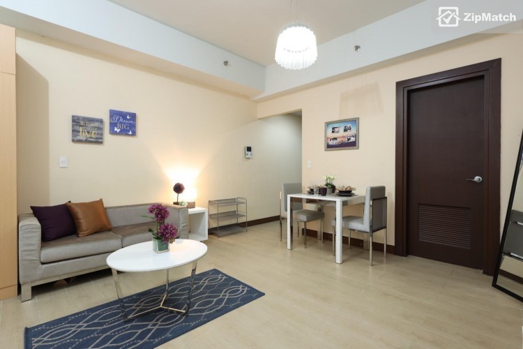                                     0
                                 Studio Type Condominium Unit For Sale in Two Central big photo 6