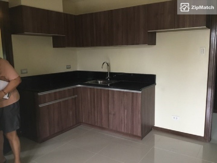                                     2 Bedroom
                                 2 Bedroom Condominium Unit For Sale in Azalea Place big photo 5