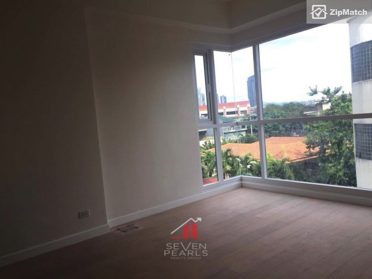                                     3 Bedroom
                                 3 Bedroom Condominium Unit For Sale in Fortune Hill big photo 3