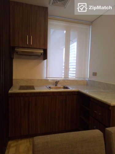                                     1 Bedroom
                                 1 Bedroom Condominium Unit For Sale in The Peak Tower big photo 3