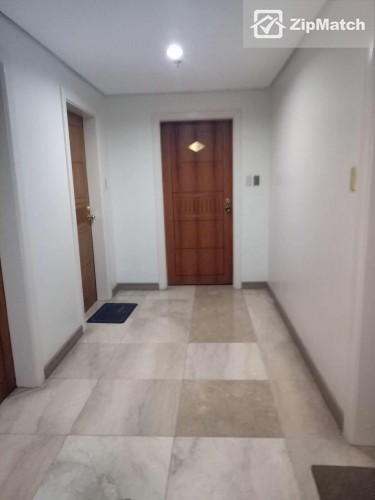                                     1 Bedroom
                                 1 Bedroom Condominium Unit For Sale in The Peak Tower big photo 1