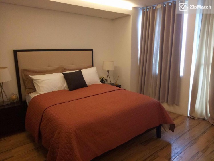                                     1 Bedroom
                                 1 Bedroom Condominium Unit For Sale in The Peak Tower big photo 3