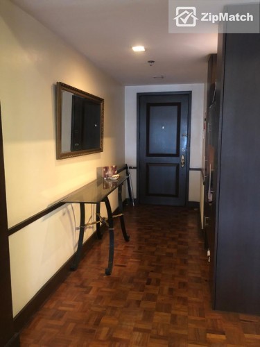                                     1 Bedroom
                                 1 Bedroom Condominium Unit For Sale in Renaissance 2000 big photo 4