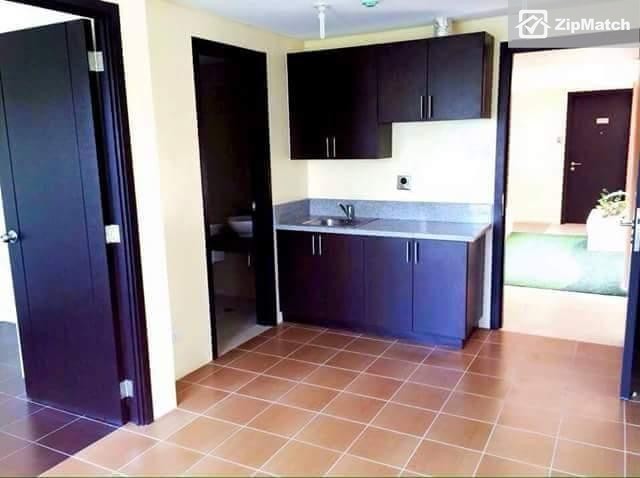                                     1 Bedroom
                                 1 Bedroom Condominium Unit For Sale in The Rochester big photo 3