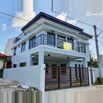 5 Bedroom House and Lot For Sale in Greenwoods Executive Village