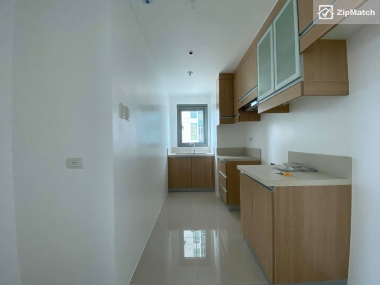                                     1 Bedroom
                                 1 Bedroom Condominium Unit For Sale in Bristol at Parkway Place big photo 8