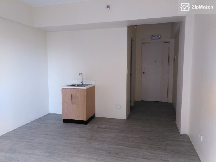                                     0
                                 Studio Type Condominium Unit For Sale in Amaia Steps Sucat big photo 4