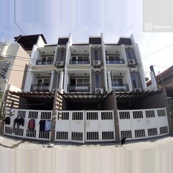 4 Bedroom Townhouse For Sale in house for sale in moonwalk Paranaque city
