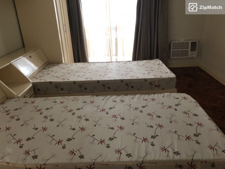                                     2 Bedroom
                                 2 Bedroom Condominium Unit For Sale in LPL Manor big photo 4