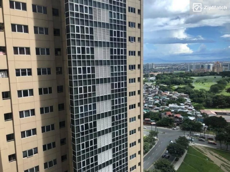                                     0
                                 Studio Type Condominium Unit For Sale in The Infinity big photo 3