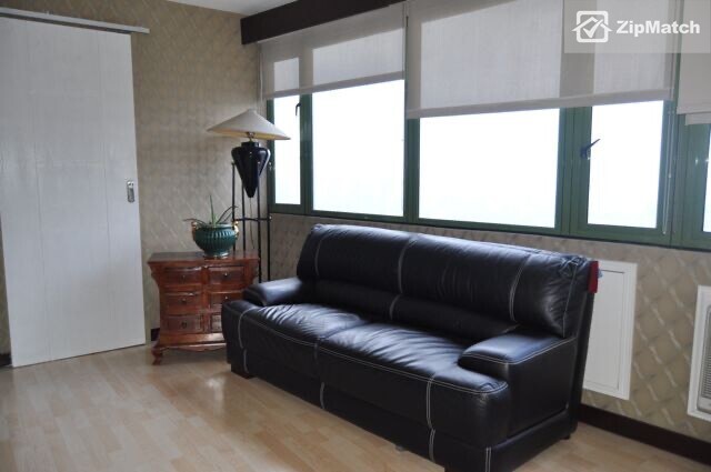                                     3 Bedroom
                                 3 Bedroom Condominium Unit For Sale in Pioneer Highlands Condominium big photo 8