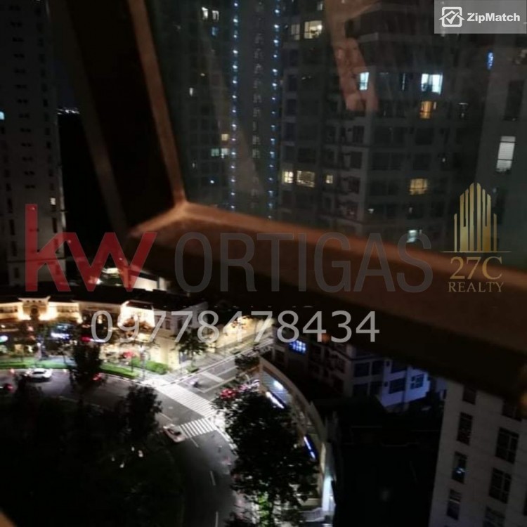                                     2 Bedroom
                                 2 Bedroom Condominium Unit For Sale in The Fort Residences big photo 7