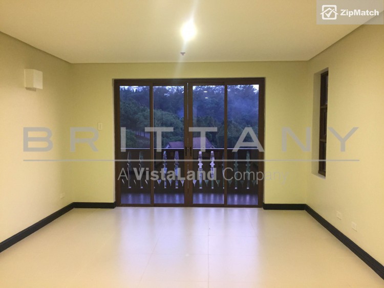                                     1 Bedroom
                                 1 Bedroom Condominium Unit For Sale in Grand Quartier big photo 3