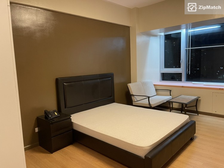                                     0
                                 Studio Type Condominium Unit For Sale in St. Francis Shangri-La Place big photo 5